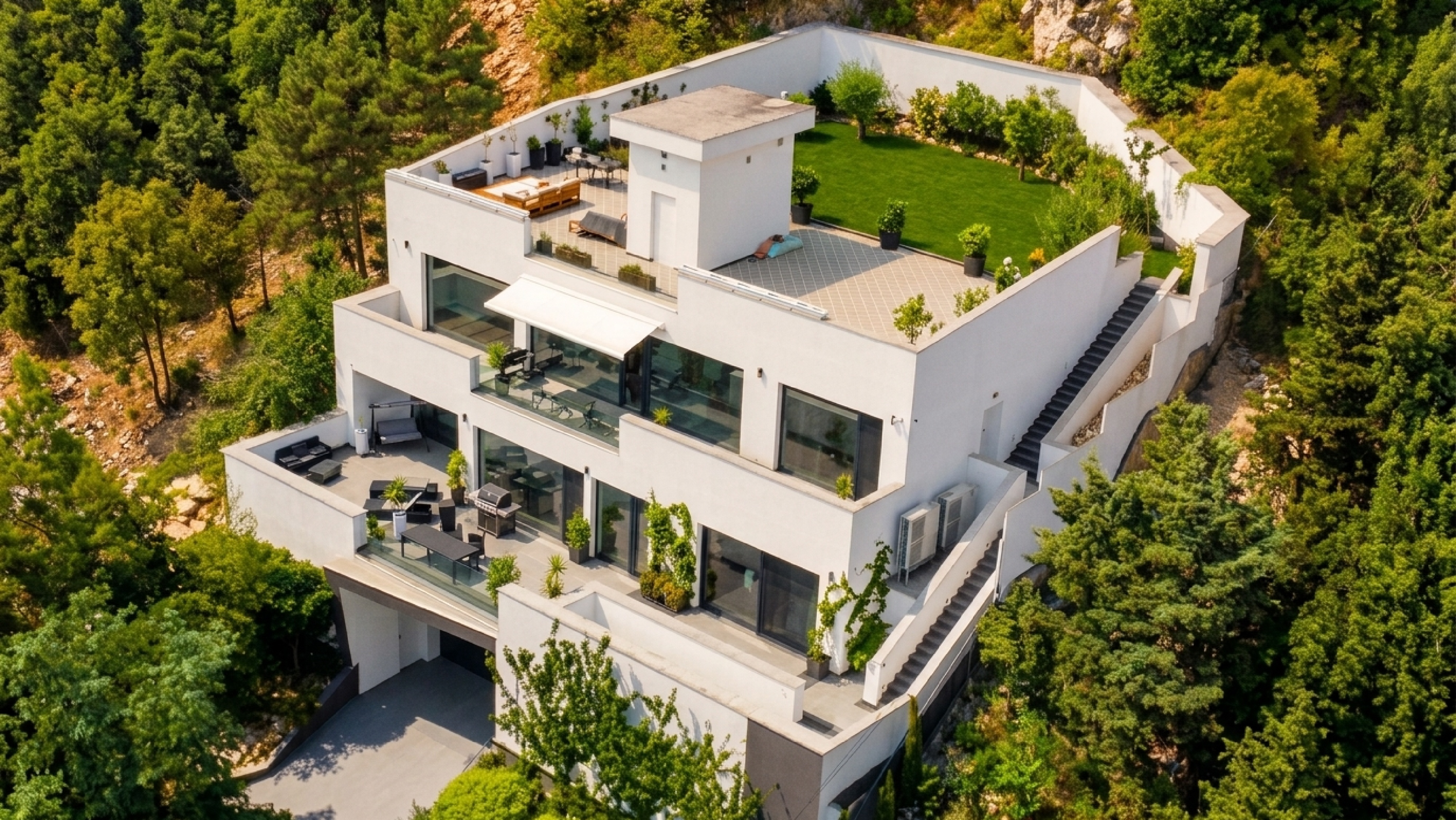 A villa – nappal