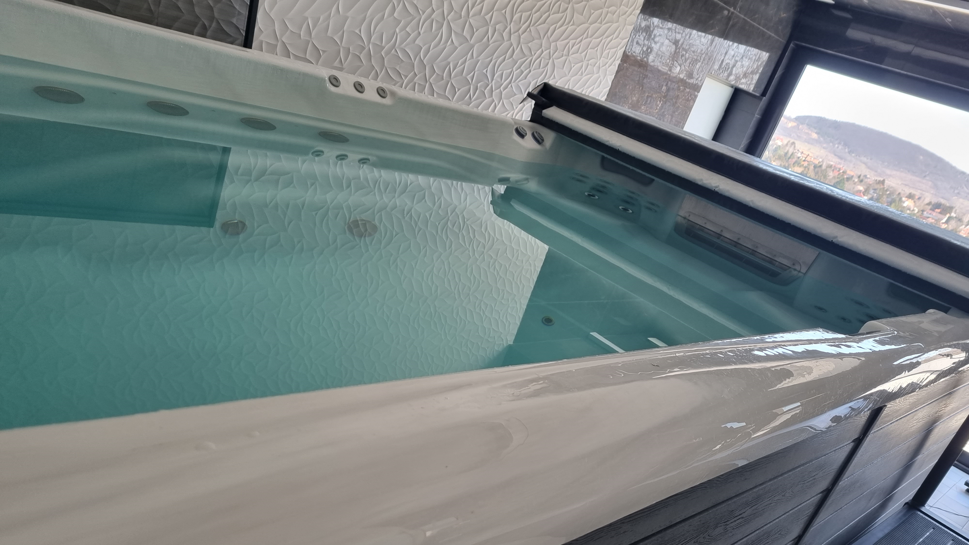 Wellness / medencével